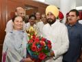 Aruna Chaudhary assumes charge as Punjab Cabinet Minister - Hindi News | Aruna Chaudhary assumes charge as Punjab Cabinet Minister | Latest politics News at Lokmattimes.com