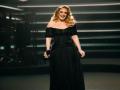 Adele FaceTimes with fans after Las Vegas residency postponement - Hindi News | Adele FaceTimes with fans after Las Vegas residency postponement | Latest entertainment News at Lokmattimes.com