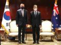 Moon seeks Australia's continued support for Korean Peninsula peace - Hindi News | Moon seeks Australia's continued support for Korean Peninsula peace | Latest politics News at Lokmattimes.com