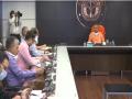 UP CM asks officials to resolve labourers' issues created by lockdown - Hindi News | UP CM asks officials to resolve labourers' issues created by lockdown | Latest national News at Lokmattimes.com