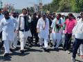 K'taka Cong kickstarts Mekedatu padayatra 2.0 - Hindi News | K'taka Cong kickstarts Mekedatu padayatra 2.0 | Latest politics News at Lokmattimes.com