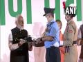 PM Modi hands over indigenously developed Light Combat Helicopter, drones, Advanced EW suite to armed forces - Hindi News | PM Modi hands over indigenously developed Light Combat Helicopter, drones, Advanced EW suite to armed forces | Latest national News at Lokmattimes.com
