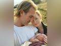 James Van Der Beek, wife Kimberly welcome sixth baby after two pregnancy losses - Hindi News | James Van Der Beek, wife Kimberly welcome sixth baby after two pregnancy losses | Latest entertainment News at Lokmattimes.com