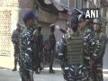 Two CRPF jawans injured in terrorist attack in J-K's Srinagar - Hindi News | Two CRPF jawans injured in terrorist attack in J-K's Srinagar | Latest national News at Lokmattimes.com