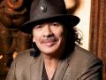 Carlos Santana passes out on stage during live performance in Michigan - Hindi News | Carlos Santana passes out on stage during live performance in Michigan | Latest entertainment News at Lokmattimes.com