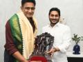 Anil Kumble meets Andhra CM, discusses sports univ - Hindi News | Anil Kumble meets Andhra CM, discusses sports univ | Latest other-sports News at Lokmattimes.com