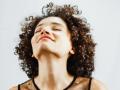 Destress curly tresses - Hindi News | Destress curly tresses | Latest lifestyle News at Lokmattimes.com
