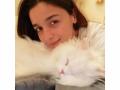 Alia Bhatt introduces fans to her 'calm in every storm' - Hindi News | Alia Bhatt introduces fans to her 'calm in every storm' | Latest lifestyle News at Lokmattimes.com