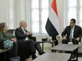 Yemen PM, US envoy discuss ceasefire initiative - Hindi News | Yemen PM, US envoy discuss ceasefire initiative | Latest politics News at Lokmattimes.com