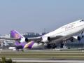 Tyre of Thai Airways plane bursts, 150 people escape unhurt - Hindi News | Tyre of Thai Airways plane bursts, 150 people escape unhurt | Latest national News at Lokmattimes.com