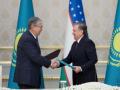 Uzbekistan, Kazakhstan to have union relations, sign deals worth $8bn - Hindi News | Uzbekistan, Kazakhstan to have union relations, sign deals worth $8bn | Latest politics News at Lokmattimes.com