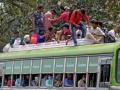 Major lapse: Buses full of migrants allowed out of Ranchi - Hindi News | Major lapse: Buses full of migrants allowed out of Ranchi | Latest national News at Lokmattimes.com