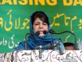 Mehbooba Mufti put under house arrest - Hindi News | Mehbooba Mufti put under house arrest | Latest politics News at Lokmattimes.com