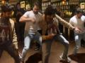 Kartik, Varun burn up the dance floor on 'Bom diggy diggy' - Hindi News | Kartik, Varun burn up the dance floor on 'Bom diggy diggy' | Latest entertainment News at Lokmattimes.com