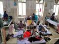 Children getting treatment on mattresses as viral cases overwhelm MP's Barwani hospital - Hindi News | Children getting treatment on mattresses as viral cases overwhelm MP's Barwani hospital | Latest national News at Lokmattimes.com
