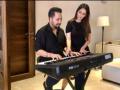 Mika Singh records song with next-door neighbour Chahatt Khanna - Hindi News | Mika Singh records song with next-door neighbour Chahatt Khanna | Latest maharashtra News at Lokmattimes.com