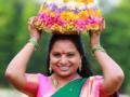 Telangana's state festival Bathukamma off to a colourful start - Hindi News | Telangana's state festival Bathukamma off to a colourful start | Latest politics News at Lokmattimes.com