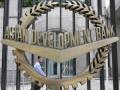ADB lowers Asia growth outlook to 4.3% as global risks mount - Hindi News | ADB lowers Asia growth outlook to 4.3% as global risks mount | Latest politics News at Lokmattimes.com