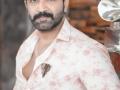 Tamil actor Arun Vijay wants to work with Hirani, Bansali and Rohit Shetty in Bollywood - Hindi News | Tamil actor Arun Vijay wants to work with Hirani, Bansali and Rohit Shetty in Bollywood | Latest entertainment News at Lokmattimes.com