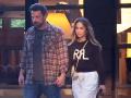 Ben Affleck, JLo seen holding hands as they leave furniture store - Hindi News | Ben Affleck, JLo seen holding hands as they leave furniture store | Latest international News at Lokmattimes.com