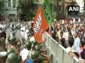 BJP workers protest in Kolkata against Mamata Govt over spurt in dengue cases - Hindi News | BJP workers protest in Kolkata against Mamata Govt over spurt in dengue cases | Latest politics News at Lokmattimes.com
