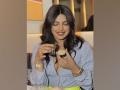 Priyanka Chopra gorges on Indian food at her new restaurant 'Sona' - Hindi News | Priyanka Chopra gorges on Indian food at her new restaurant 'Sona' | Latest entertainment News at Lokmattimes.com