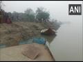 1 dead as boat capsizes in Bihar's West Champaran boat - Hindi News | 1 dead as boat capsizes in Bihar's West Champaran boat | Latest national News at Lokmattimes.com