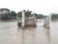 Bridge collapses in Bihar's Kishanganj following rise in water levels of Kankai river - Hindi News | Bridge collapses in Bihar's Kishanganj following rise in water levels of Kankai river | Latest national News at Lokmattimes.com