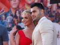 Sam Asghari, Britney Spears to tie the knot soon - Hindi News | Sam Asghari, Britney Spears to tie the knot soon | Latest entertainment News at Lokmattimes.com