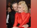Blake Shelton, Gwen Stefani get hitched in intimate wedding ceremony - Hindi News | Blake Shelton, Gwen Stefani get hitched in intimate wedding ceremony | Latest entertainment News at Lokmattimes.com