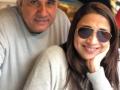 Boman Irani marks 38th wedding anniversary with pictures with wife Zenobia - Hindi News | Boman Irani marks 38th wedding anniversary with pictures with wife Zenobia | Latest entertainment News at Lokmattimes.com