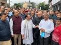Nadda takes casual stroll of Shimla's Mall, relishes 'paan' - Hindi News | Nadda takes casual stroll of Shimla's Mall, relishes 'paan' | Latest politics News at Lokmattimes.com