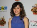 Shirley Setia gets fans nostalgic with cover of 'Na tum jaano na hum' - Hindi News | Shirley Setia gets fans nostalgic with cover of 'Na tum jaano na hum' | Latest entertainment News at Lokmattimes.com