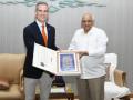 US Ambassador visits Gujarat, stresses strong India-US relationship - Hindi News | US Ambassador visits Gujarat, stresses strong India-US relationship | Latest politics News at Lokmattimes.com