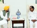Punjab CM meets KCR, discusses national politics - Hindi News | Punjab CM meets KCR, discusses national politics | Latest politics News at Lokmattimes.com