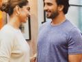 Ranveer to Deepika: My 'babygirl lookin like a Fazillion buxxx' - Hindi News | Ranveer to Deepika: My 'babygirl lookin like a Fazillion buxxx' | Latest entertainment News at Lokmattimes.com
