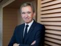 Bernard Arnault overtakes Jeff Bezos as world's richest person - Hindi News | Bernard Arnault overtakes Jeff Bezos as world's richest person | Latest international News at Lokmattimes.com