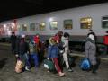 Poland's Border Guard says 29,000 people cross Poland-Ukraine border - Hindi News | Poland's Border Guard says 29,000 people cross Poland-Ukraine border | Latest politics News at Lokmattimes.com