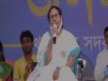 Mamata Banerjee accuses BJP of threatening railway workers, promises to protect them from eviction - Hindi News | Mamata Banerjee accuses BJP of threatening railway workers, promises to protect them from eviction | Latest politics News at Lokmattimes.com