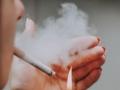 Smokers who start below age 20 find it difficult to quit: Study - Hindi News | Smokers who start below age 20 find it difficult to quit: Study | Latest international News at Lokmattimes.com