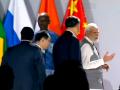Modi, Xi exchange pleasantries at BRICS summit - Hindi News | Modi, Xi exchange pleasantries at BRICS summit | Latest national News at Lokmattimes.com