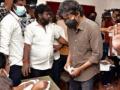 Polling underway for TN Urban polls; Superstar Vijay casts vote at Neelangari - Hindi News | Polling underway for TN Urban polls; Superstar Vijay casts vote at Neelangari | Latest politics News at Lokmattimes.com