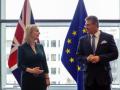 EU, UK meet on citizens' rights, N.Ireland protocol - Hindi News | EU, UK meet on citizens' rights, N.Ireland protocol | Latest politics News at Lokmattimes.com