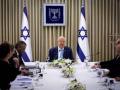 Israeli Prez apologizes for dining with daughter amid ban - Hindi News | Israeli Prez apologizes for dining with daughter amid ban | Latest politics News at Lokmattimes.com