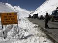 Minimum temperatures continue to drop in J&K, Ladakh - Hindi News | Minimum temperatures continue to drop in J&K, Ladakh | Latest national News at Lokmattimes.com