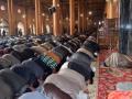 Friday prayers end peacefully in J&K, mobile phone services being restored - Hindi News | Friday prayers end peacefully in J&K, mobile phone services being restored | Latest politics News at Lokmattimes.com