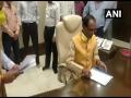 Shivraj Singh Chouhan takes charge as Madhya Pradesh CM, to face trust vote on Tuesday - Hindi News | Shivraj Singh Chouhan takes charge as Madhya Pradesh CM, to face trust vote on Tuesday | Latest politics News at Lokmattimes.com