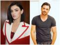 Lucy Hale, Skeet Ulrich spotted in PDA-filled outing - Hindi News | Lucy Hale, Skeet Ulrich spotted in PDA-filled outing | Latest entertainment News at Lokmattimes.com
