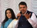 Mumbai cops detain 2 for trying to 'bribe & blackmail' Fadnavis' wife - Hindi News | Mumbai cops detain 2 for trying to 'bribe & blackmail' Fadnavis' wife | Latest maharashtra News at Lokmattimes.com
