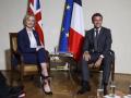 UK PM declares Macron 'a friend' after summit - Hindi News | UK PM declares Macron 'a friend' after summit | Latest politics News at Lokmattimes.com